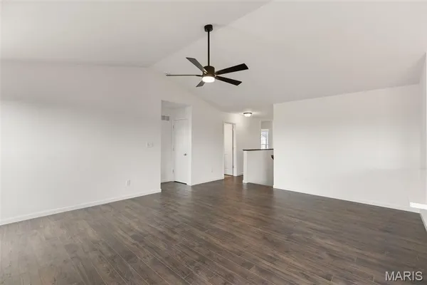 $364,443 | 5056 Knotty Alder Drive, Imperial, MO 63052