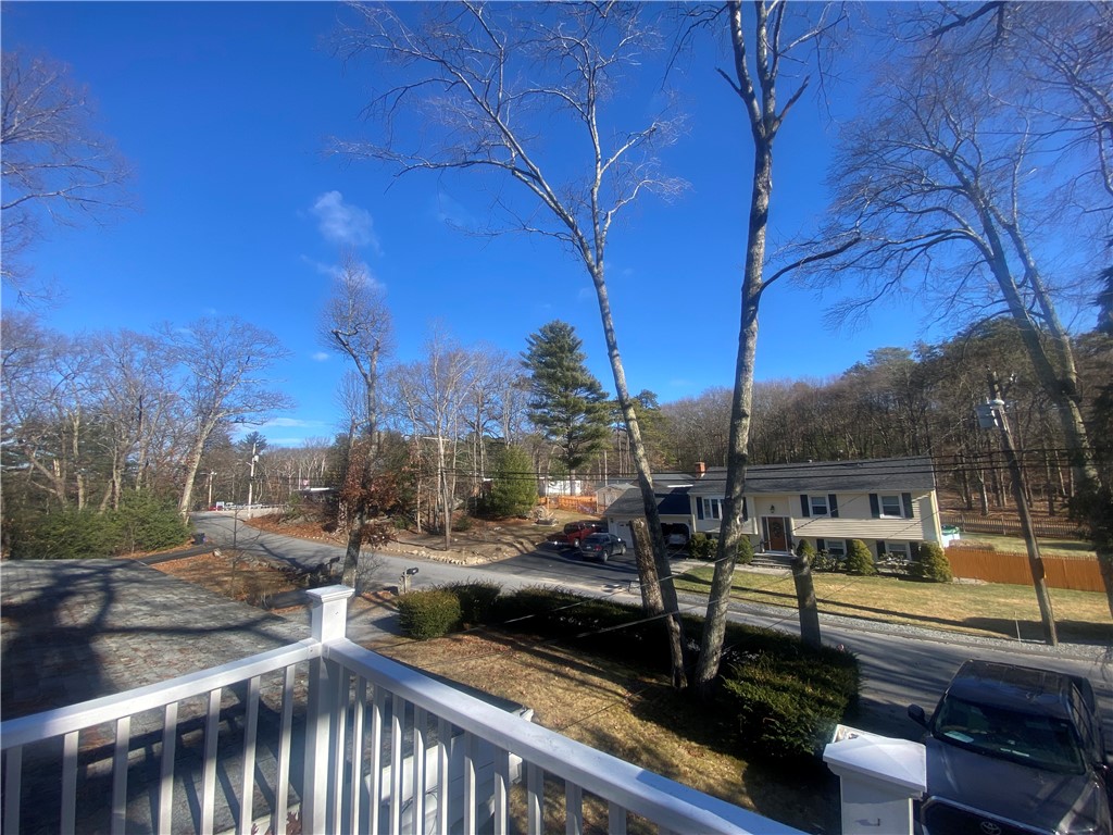 7 Brown Avenue Johnston, RI 02919 - Photo 15 of 32