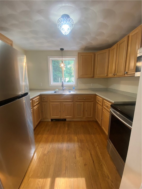 7 Brown Avenue Johnston, RI 02919 - Photo 22 of 32