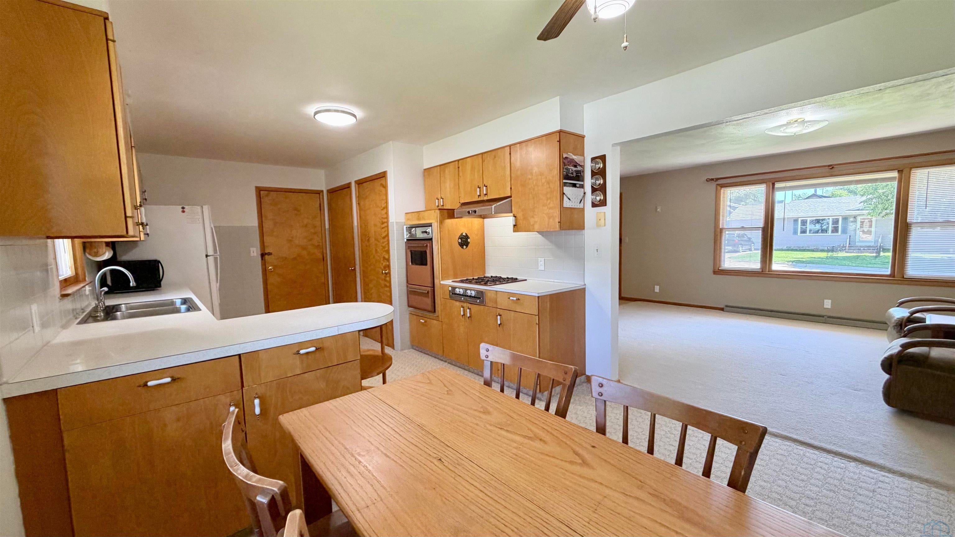 810 Cherokee Street Alta, IA 51002 - Photo 3 of 13 Gallery Image 3