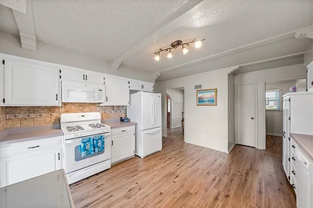 $2,900 | 1005 Johnston Drive, Raymore, MO 64083