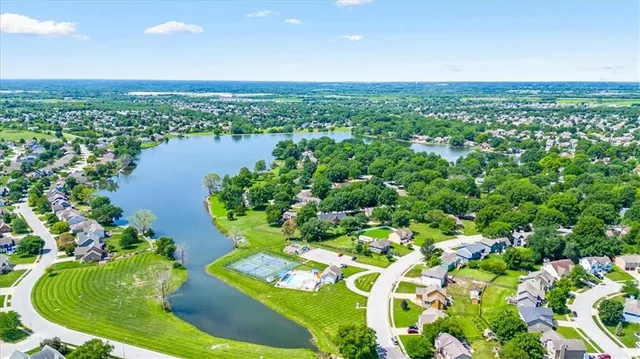 $2,900 | 1005 Johnston Drive, Raymore, MO 64083