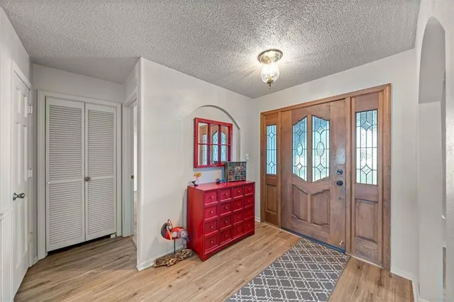 $2,900 | 1005 Johnston Drive, Raymore, MO 64083