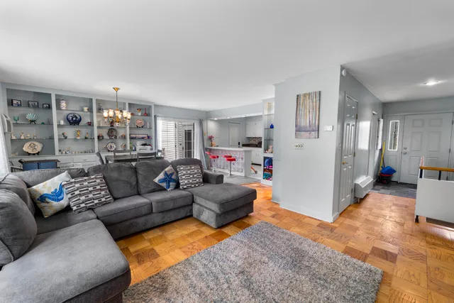 $309,000 | 42 Sugarloaf Lane, Bangor, ME 04401