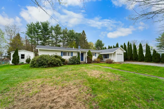 $309,000 | 42 Sugarloaf Lane, Bangor, ME 04401