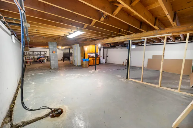 $309,000 | 42 Sugarloaf Lane, Bangor, ME 04401