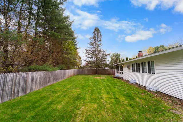 $309,000 | 42 Sugarloaf Lane, Bangor, ME 04401