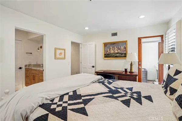 $2,699,000 | 710 Manhattan Beach Boulevard, Manhattan Beach, CA 90266