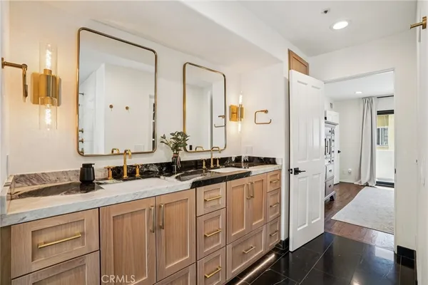 $2,699,000 | 710 Manhattan Beach Boulevard, Manhattan Beach, CA 90266