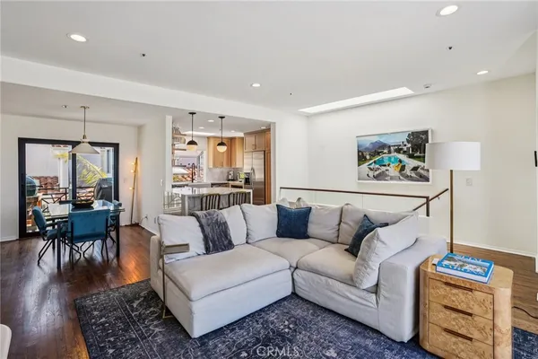 $2,699,000 | 710 Manhattan Beach Boulevard, Manhattan Beach, CA 90266