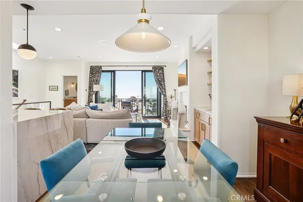 $2,699,000 | 710 Manhattan Beach Boulevard, Manhattan Beach, CA 90266