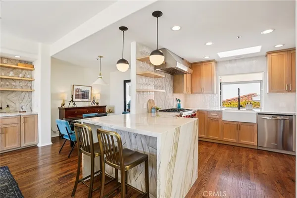 $2,699,000 | 710 Manhattan Beach Boulevard, Manhattan Beach, CA 90266