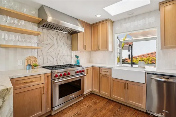 $2,699,000 | 710 Manhattan Beach Boulevard, Manhattan Beach, CA 90266