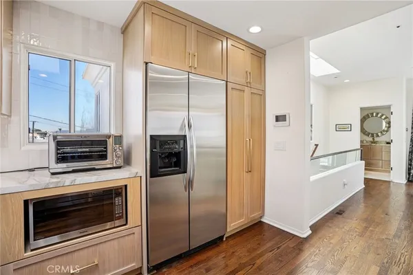 $2,699,000 | 710 Manhattan Beach Boulevard, Manhattan Beach, CA 90266