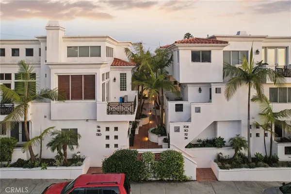 $2,699,000 | 710 Manhattan Beach Boulevard, Manhattan Beach, CA 90266