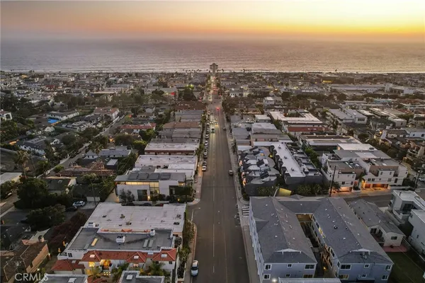 $2,699,000 | 710 Manhattan Beach Boulevard, Manhattan Beach, CA 90266