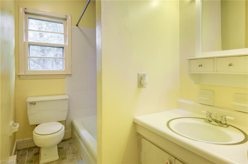 1800 Pleasant Ridge Road Greensboro, NC 27409 - Photo 13 of 15 Gallery Image 13