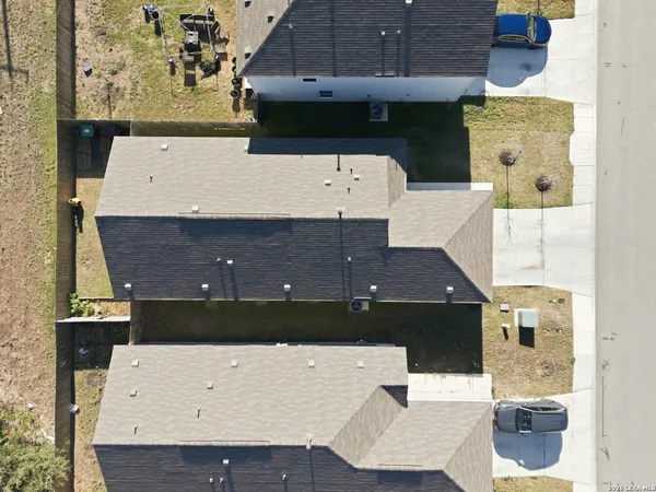 $1,695 | 14643 Greenfield, San Antonio, TX 78254