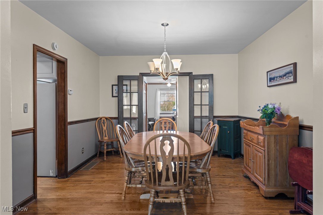 4133 Bayard Road Cleveland, OH 44121 - Photo 9 of 43