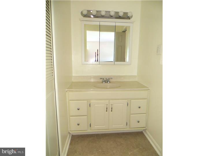 506 Brookhaven Road Wallingford, PA 19086 - Photo 15 of 25 Master Bedroom
