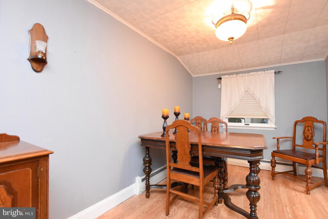 136 Colin Road Williamstown, NJ 08094 - Photo 3 of 24 Dining Room
