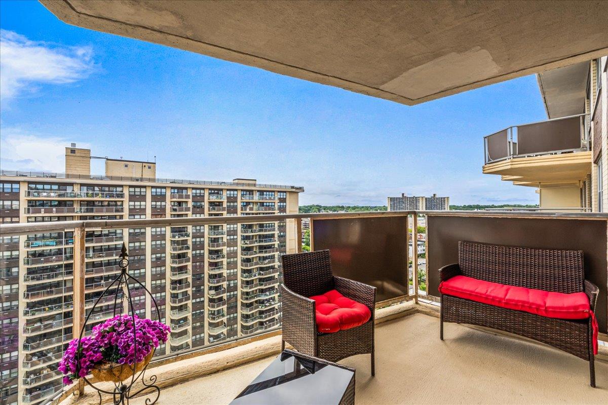 17-85 215th Street, Unit 16J Queens, NY 11360 - Photo 8 of 28