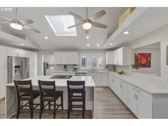 $649,900 | 931 Orchard Street North, Keizer, OR 97303