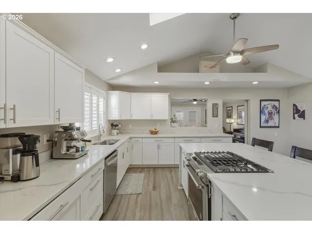 $649,900 | 931 Orchard Street North, Keizer, OR 97303