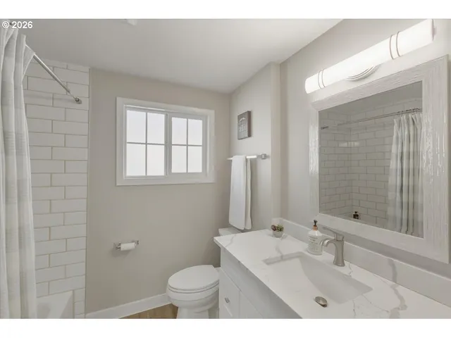 $649,900 | 931 Orchard Street North, Keizer, OR 97303