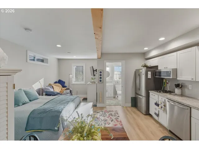 $649,900 | 931 Orchard Street North, Keizer, OR 97303