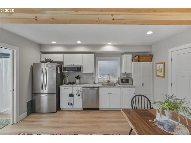 $649,900 | 931 Orchard Street North, Keizer, OR 97303