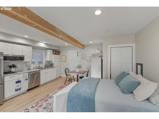 $649,900 | 931 Orchard Street North, Keizer, OR 97303