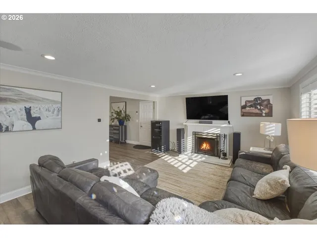 $649,900 | 931 Orchard Street North, Keizer, OR 97303