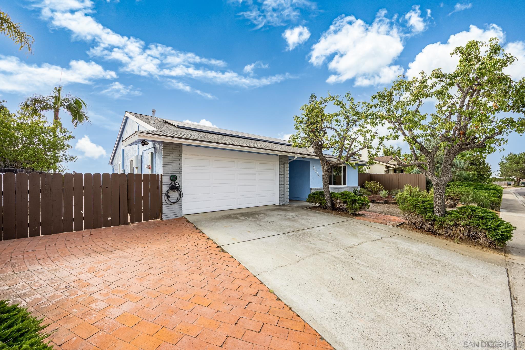 3257 Cristobal Way Spring Valley, CA 91977 - Photo 2 of 39 Gallery Image 2