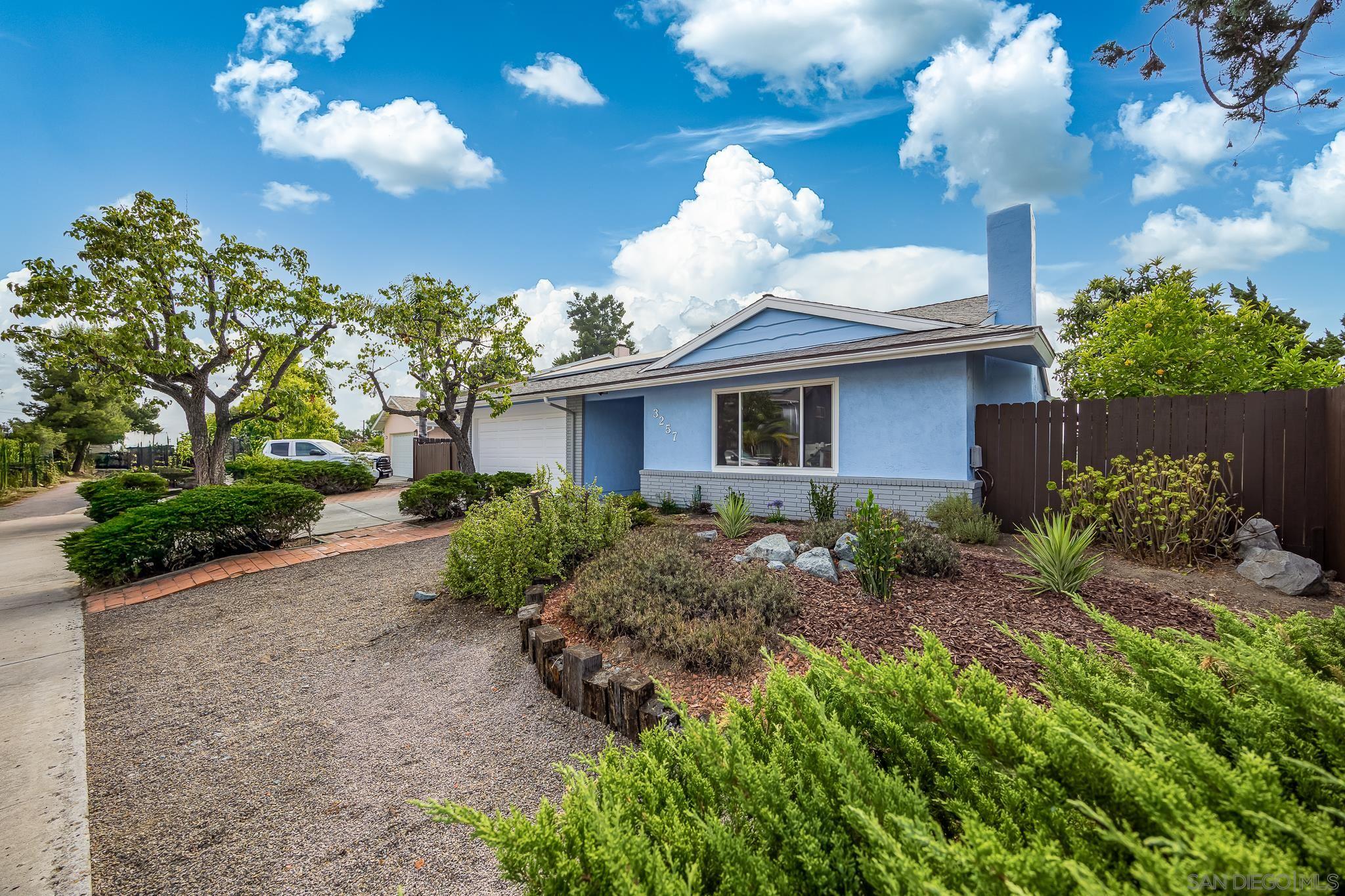3257 Cristobal Way Spring Valley, CA 91977 - Photo 3 of 39 Gallery Image 3