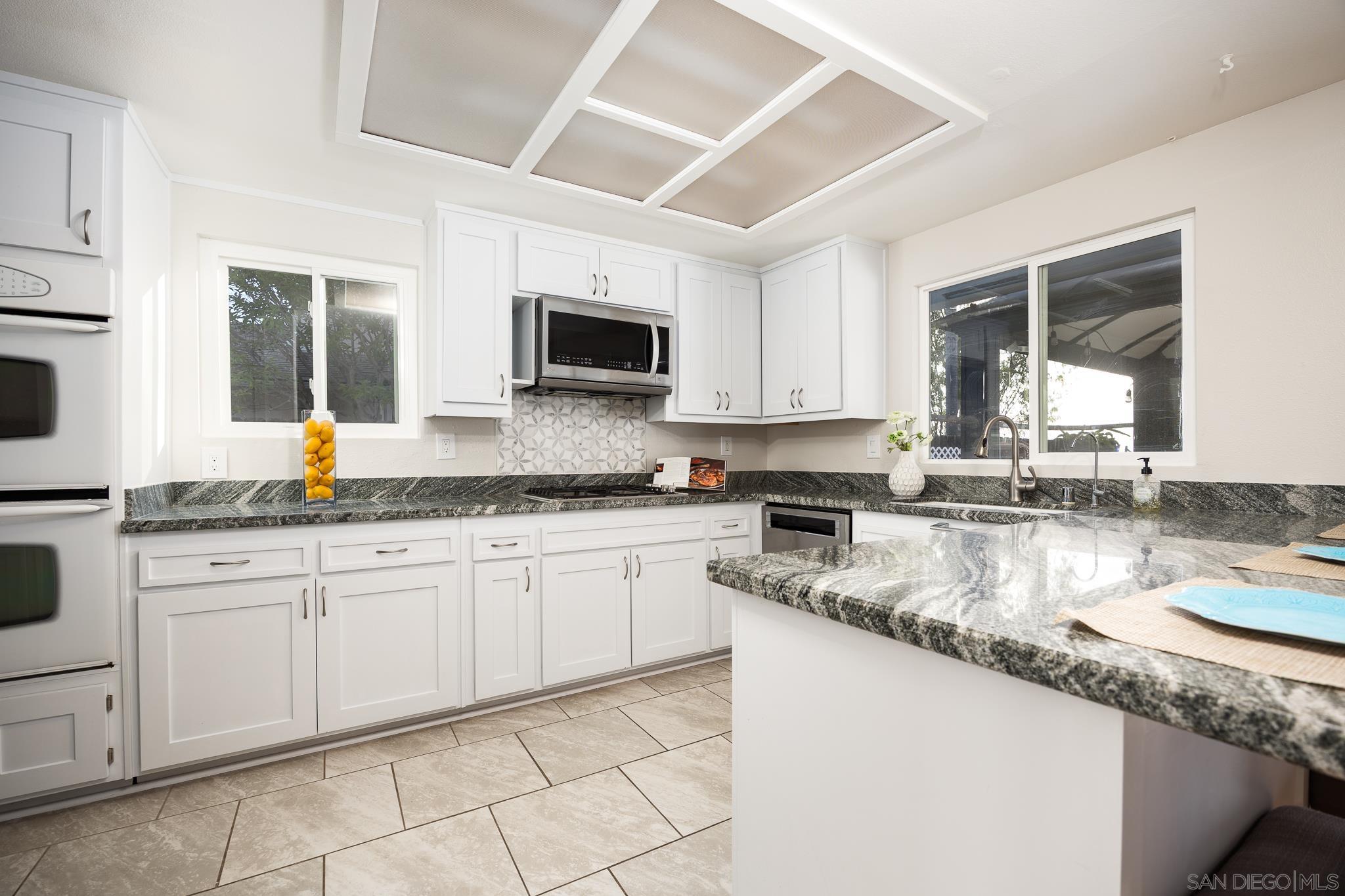 3257 Cristobal Way Spring Valley, CA 91977 - Photo 10 of 39 Gallery Image 10