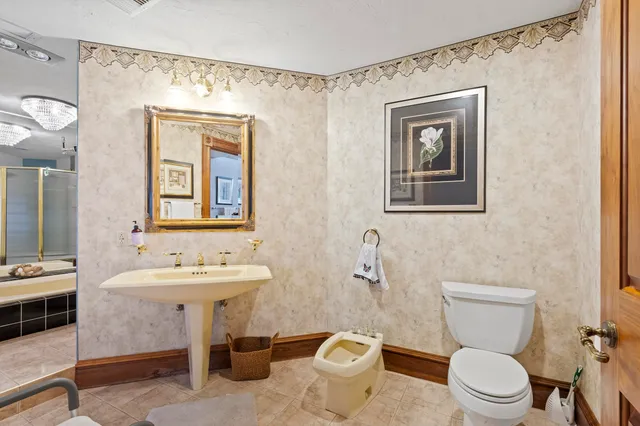 $2,500,000 | 3687 Lost Dauphin Road, De Pere, WI 54115