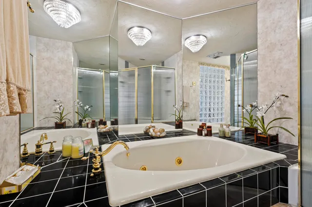 $2,500,000 | 3687 Lost Dauphin Road, De Pere, WI 54115