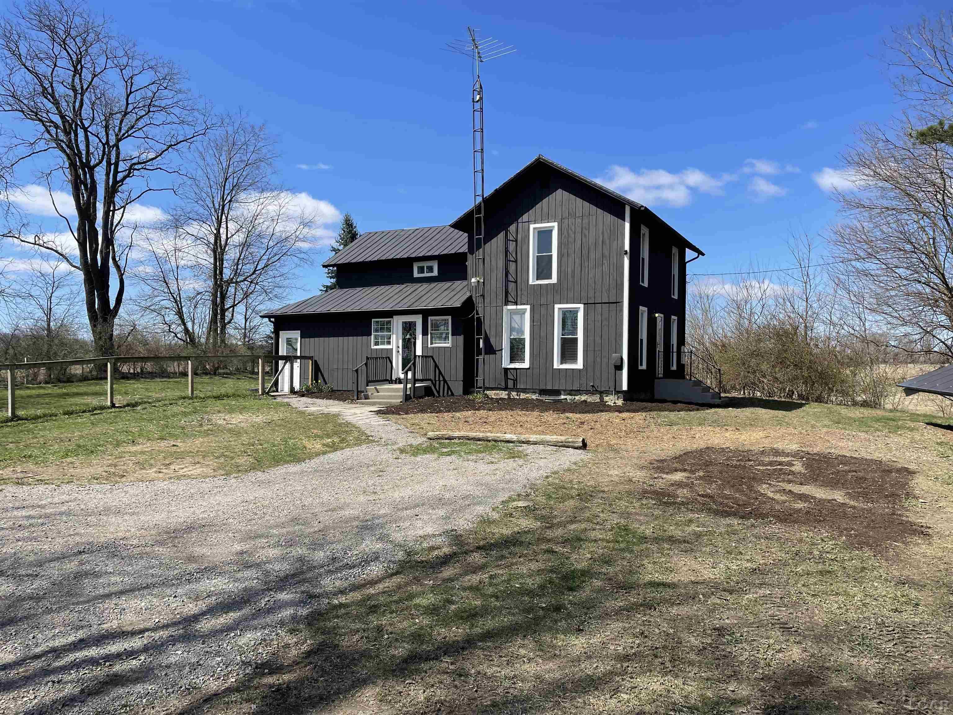 7285 Gorman Road Clayton, MI 49235 - Photo 3 of 26 50171651-6060440a-ba9a-4a29-b8b2-e7c76834685e.JPG