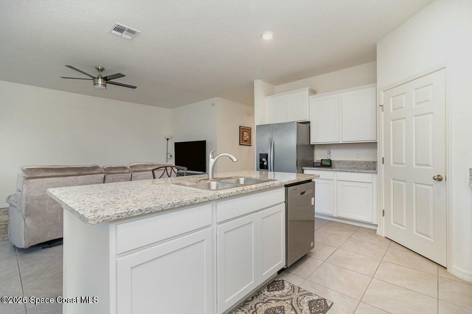 1883 Farmhouse Road Southeast Palm Bay, FL 32909 - Photo 5 of 17 20250212165756519717000000-o