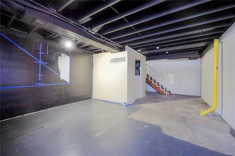 $389,900 | 7745 West 154th Terrace, Overland Park, KS 66223