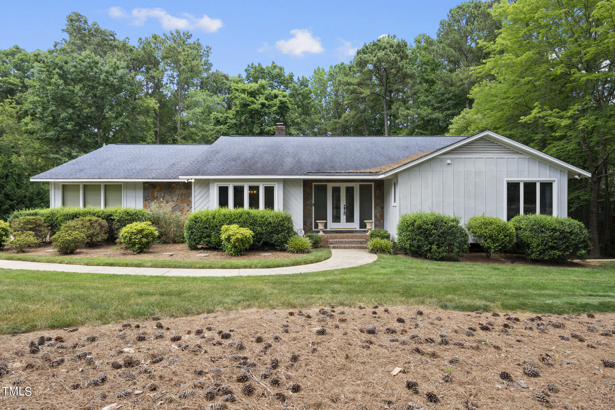 804 Brookfield Road Raleigh, NC 27615 - Photo 2 of 41 DSC05539
