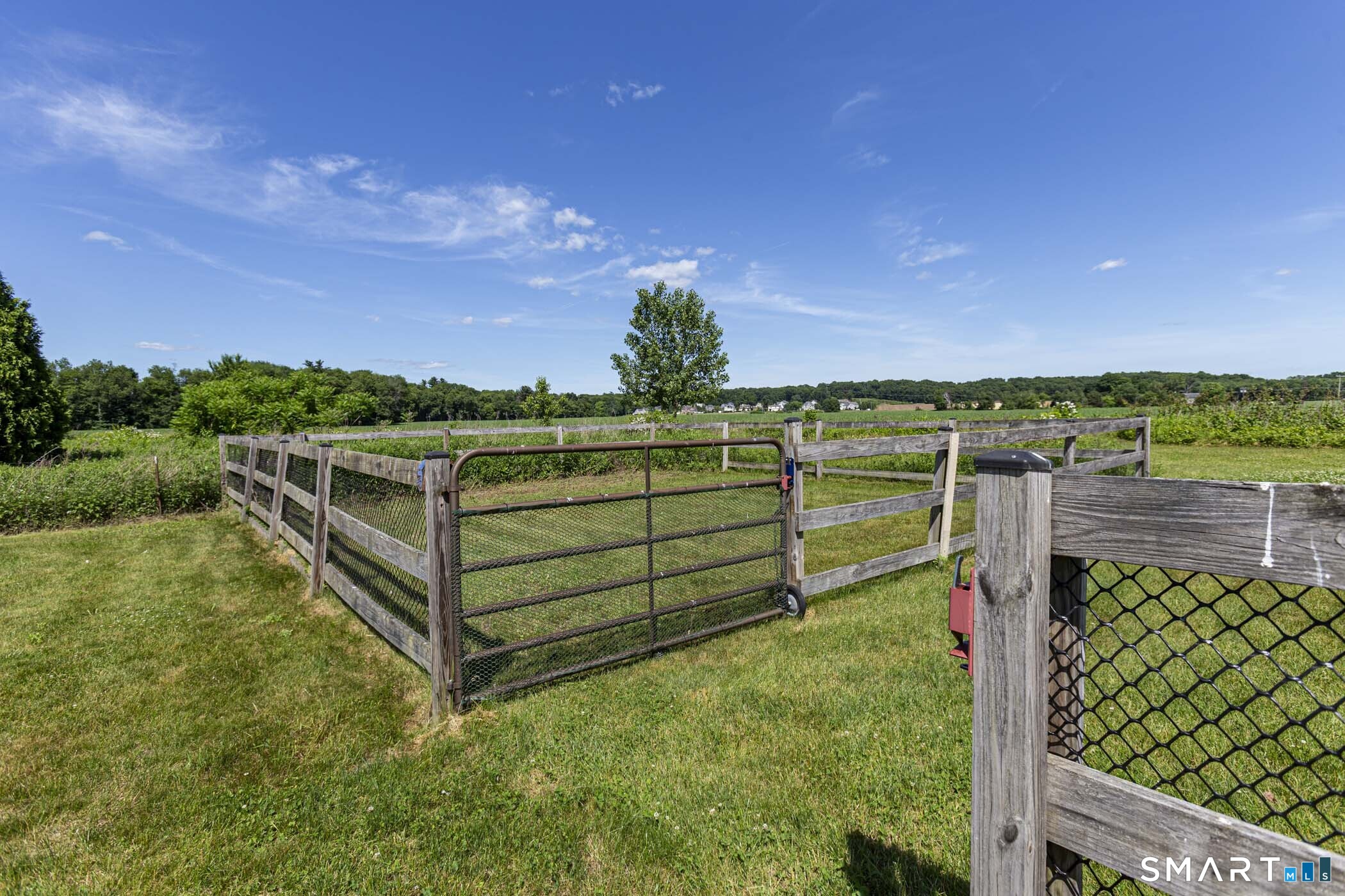 255 E Road East Windsor, CT 06016 - Photo 34 of 39
