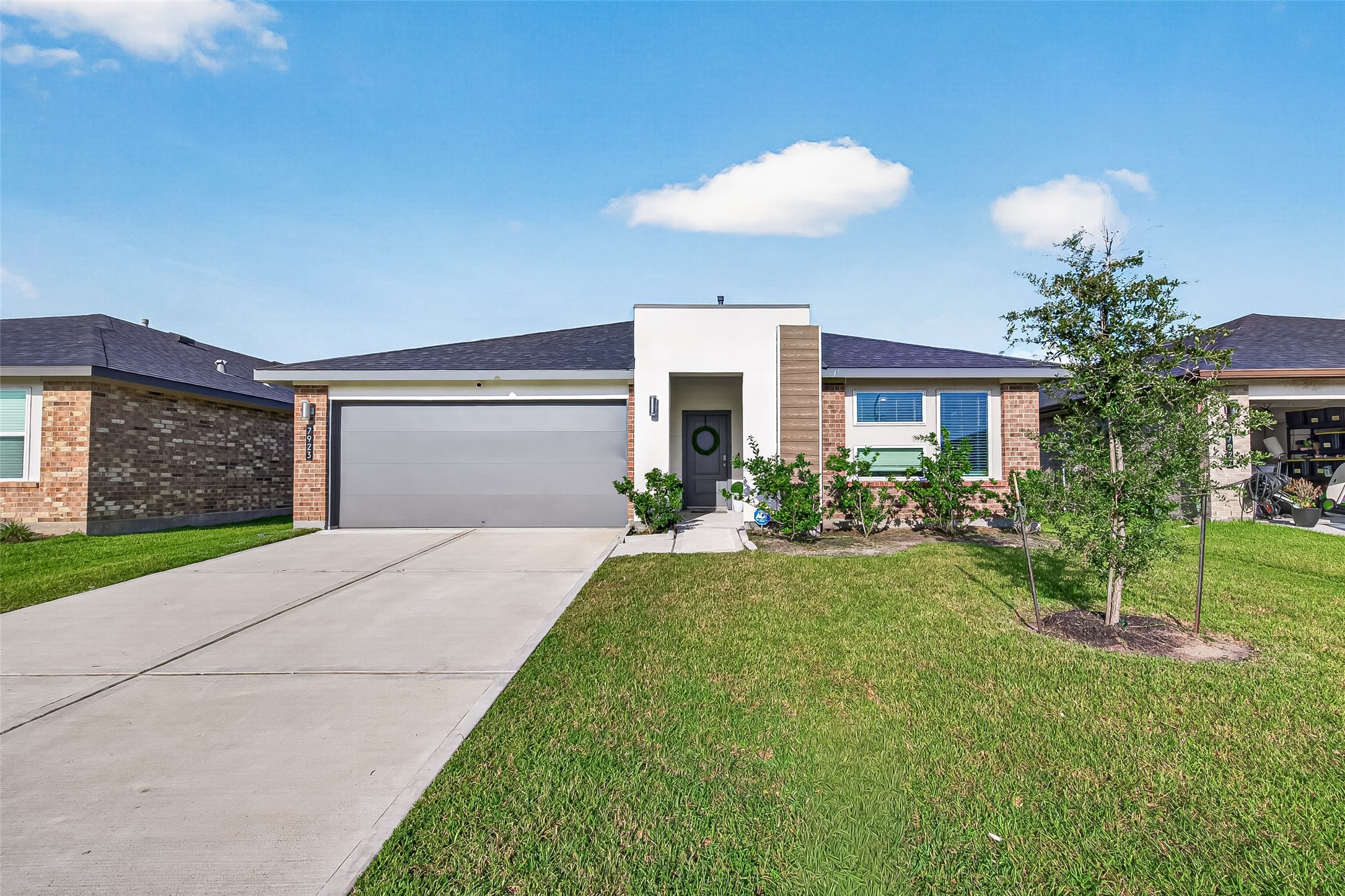7923 Sleek Flock Lane Rosharon, TX 77583 - Photo 1 of 29 Welcome Home