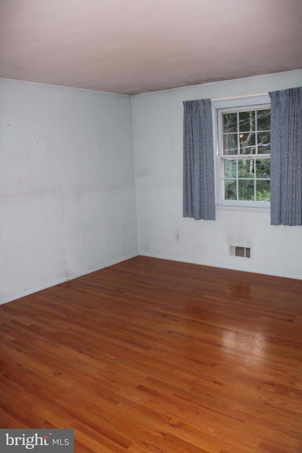 6721 Fordcrest Road Baltimore, MD 21237 - Photo 11 of 16 Bedroom