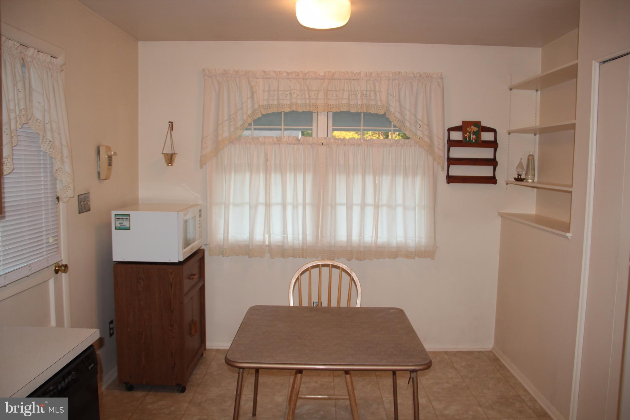6721 Fordcrest Road Baltimore, MD 21237 - Photo 5 of 16 Kitchen