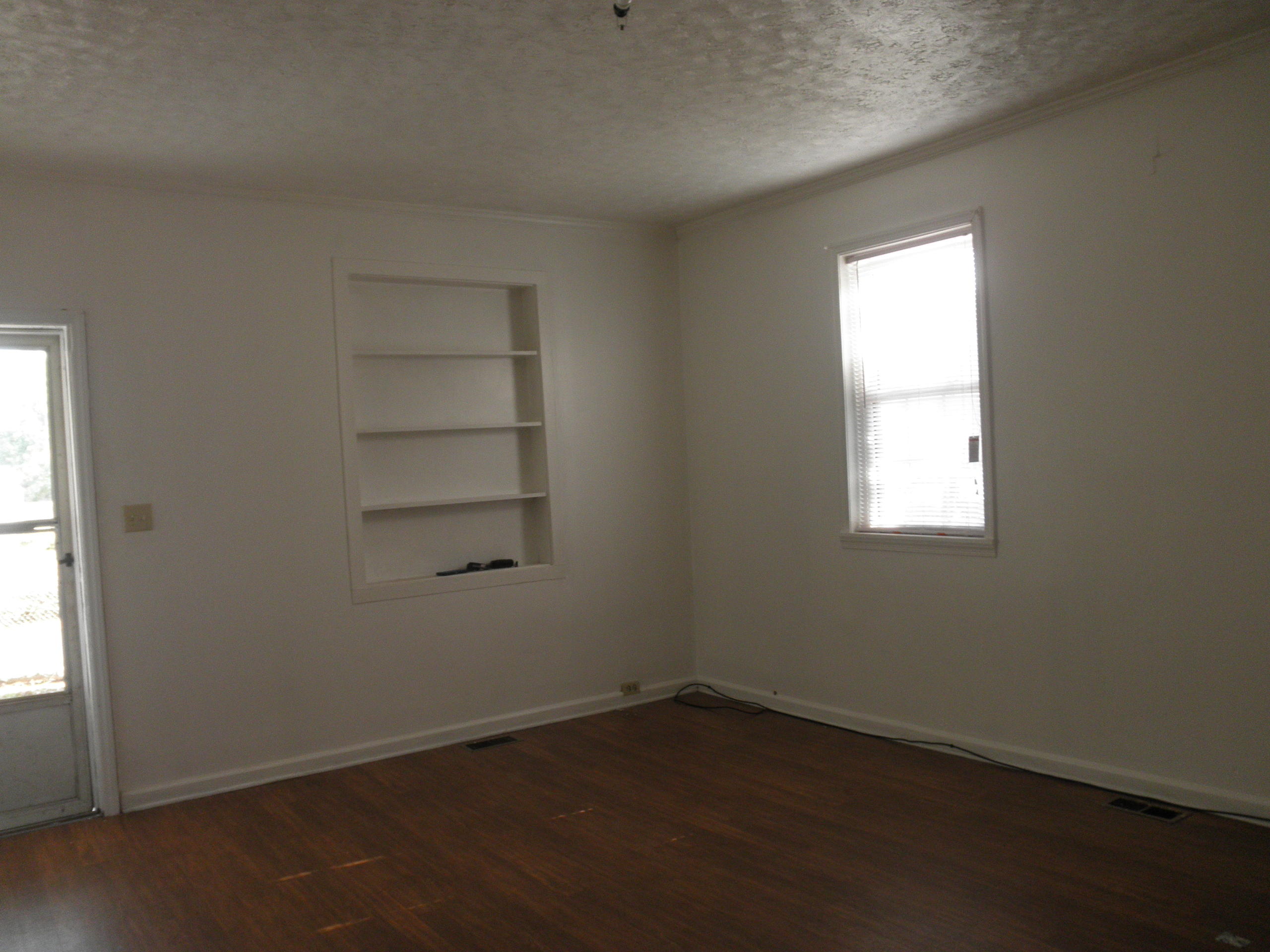 158 3rd Avenue Rockingham, NC 28379 - Photo 3 of 5 Living