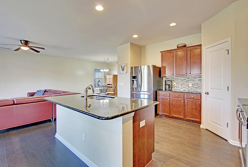 110 Brookhaven Road Summerville, SC 29486 - Photo 9 of 42 IMG_5637_IMG_5644-copy