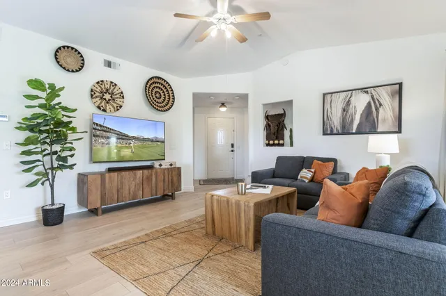 $4,000 | 16801 North 94th Street, Unit 2015, Scottsdale, AZ 85260