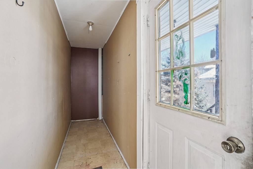 355 Main Street Clinton, MA 01510 - Photo 27 of 37